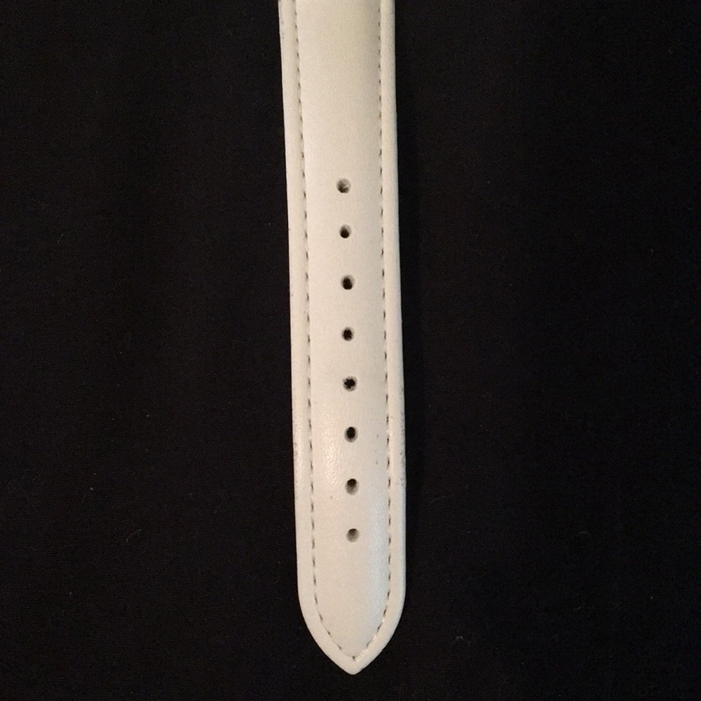 Watch - Picture 3 of 4